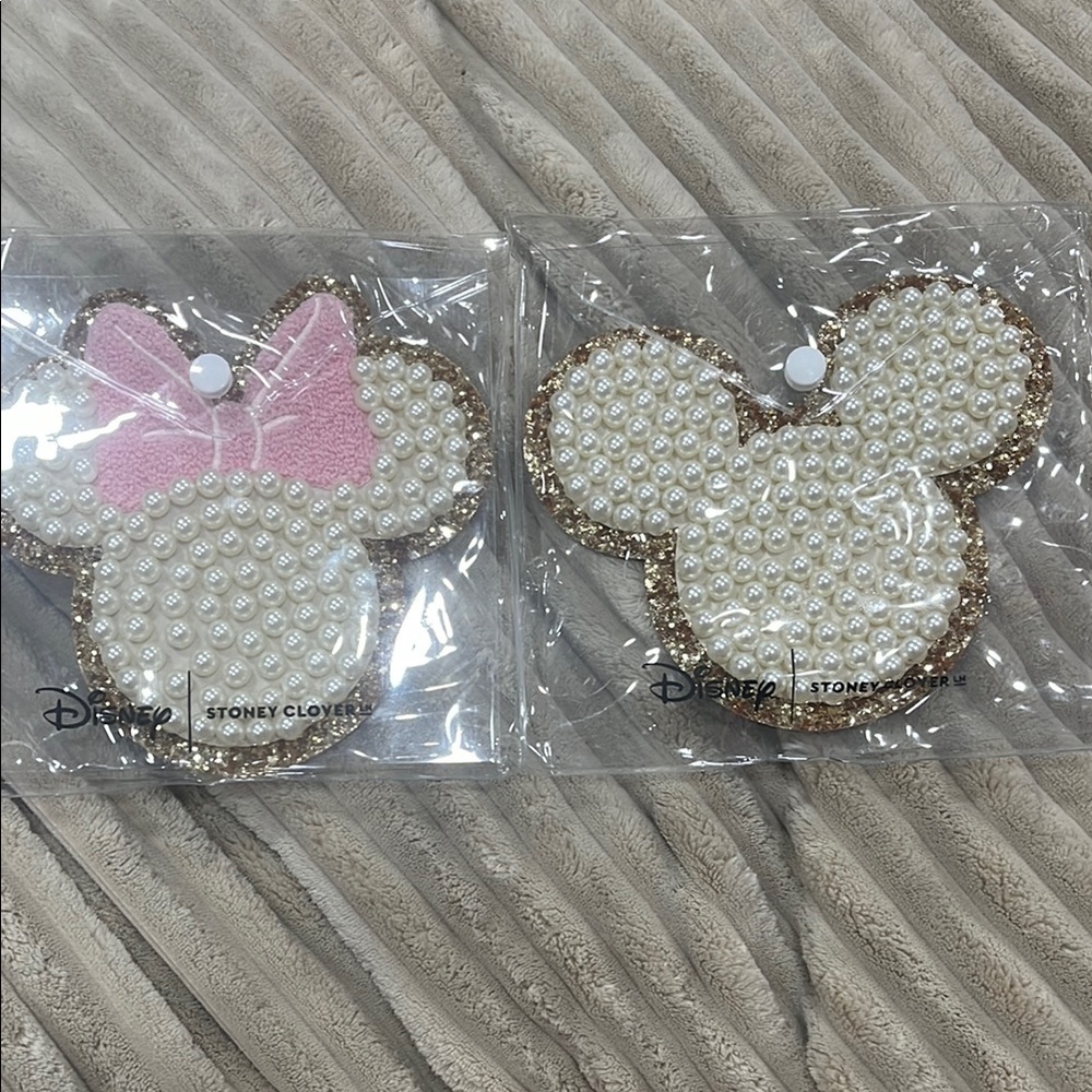 Pearl Mickey and Minnie Stoney clover patches - Pink and Gold